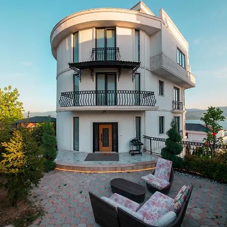 Dia Villa